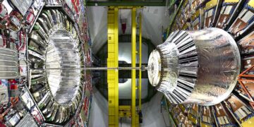 Encienden el Gran Colisionador de Hadrones del CERN y detectan las partículas más pesadas conocidas del universo