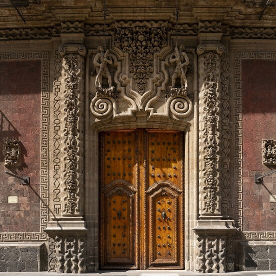 Recorrido por el hermoso Palacio de Iturbide