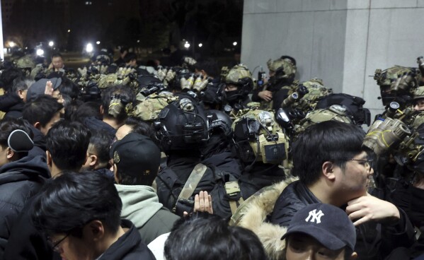 Se declara Ley Marcial en Corea del Sur por primera vez desde hace casi 50 años 2 Se declara Ley Marcial en Corea del Sur por primera vez desde hace casi 50 años