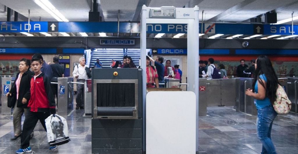 Desde hace varios años se han reportado varios detectores en desuso en el Metro.