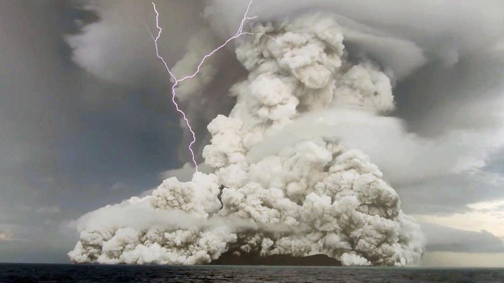 Científicos alertan sobre una inminente erupción volcánica masiva que podría arrasar ciudades enteras 2 Científicos alertan sobre una inminente erupción volcánica masiva que podría arrasar ciudades enteras