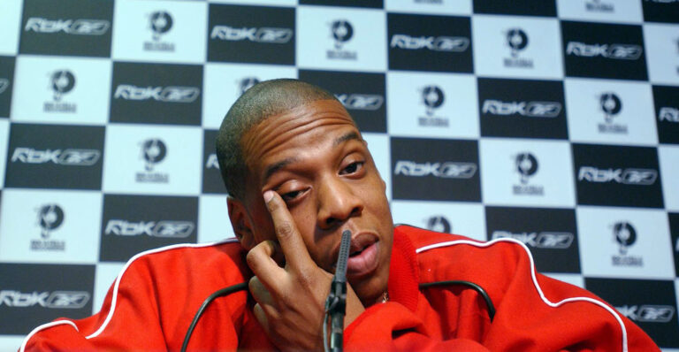 Jueza rechaza petición de Jay-Z para desestimar demanda en su contra por abuso sexual 