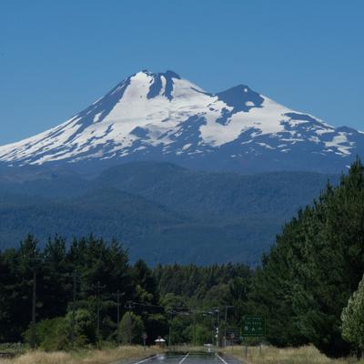 El volcán más alto del mundo se encuentra en Sudamérica: descubre dónde queda exactamente y cuál es su altitud