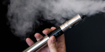 Bélgica prohíbe la venta de vapeadores desechables