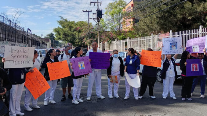 Personal del Hospital General de Ticomán bloquea vialidad, paciente agredió a una enfermera – Chilangadas