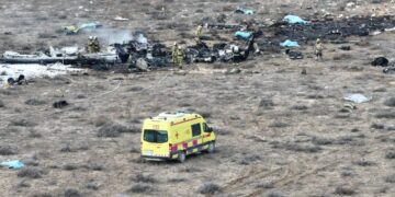 Rusia pide no especular sobre accidente del vuelo de Azerbaiján Airlines