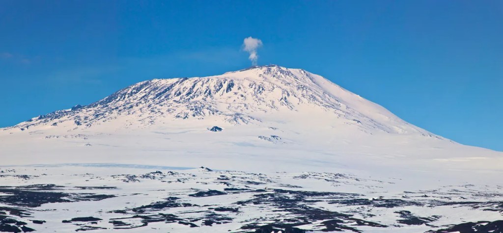 ¿Podrían reactivarse los volcanes de la Antártida en el siglo XXI? 1 ¿Podrían reactivarse los volcanes de la Antártida en el siglo XXI?