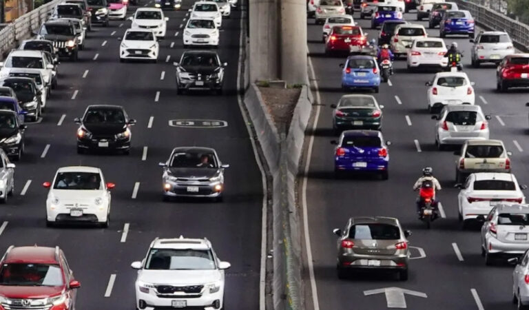 Estos autos no pueden circular el jueves 2 de enero de 2025