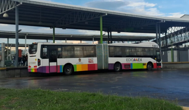 Graban video para adultos, ahora en el Mexibús del Edomex