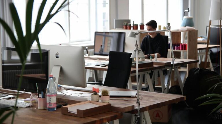 Los 25 trabajos más populares para este 2025 según LinkedIn