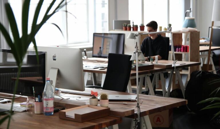 Los 25 trabajos más populares para este 2025 según LinkedIn