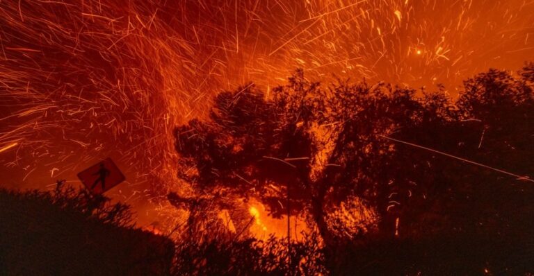 Los números de los incendios en California