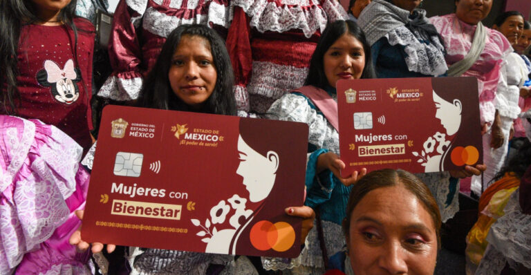 ¿Cómo y cuándo comienzan a repartirse las tarjetas?