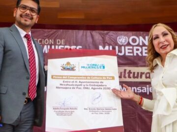 Gobierno de Neza firma compromiso con ONU Mujeres... embajadora resultó falsa
