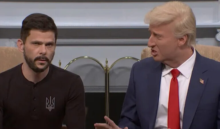 Saturday Night Live hace parodia de discusión entre Trump y Zelenski en Oficina Oval Saturday Night Live hace parodia de discusión entre Trump y Zelenski en Oficina Oval