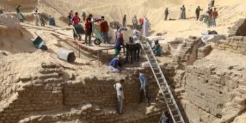 Prometedor hallazgo arqueológico en Egipto: descubrieron una tumba real, pero aún se desconoce a qué faraón pertenece