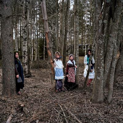Por qué los niños suecos celebran la Pascua disfrazándose de brujas