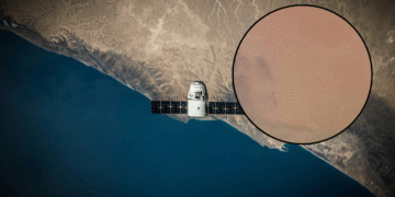 Cámara espacial detecta símbolos misteriosos en un desierto (aparantemente de África del Norte)