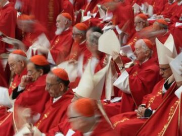 Cónclave 2025: la discreción de los obispos y las expectativas en el Vaticano durante la elección del papa